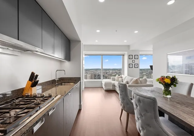 Listing Photo 5 - Condo for sale in W Boston Hotel and Residences located at 110 Stuart St, Boston, MA 02116 - Unit #26J