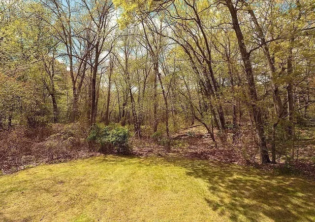 36th image of 10 Brentwood Dr, Reading, MA 01867 | MLS# 73519064