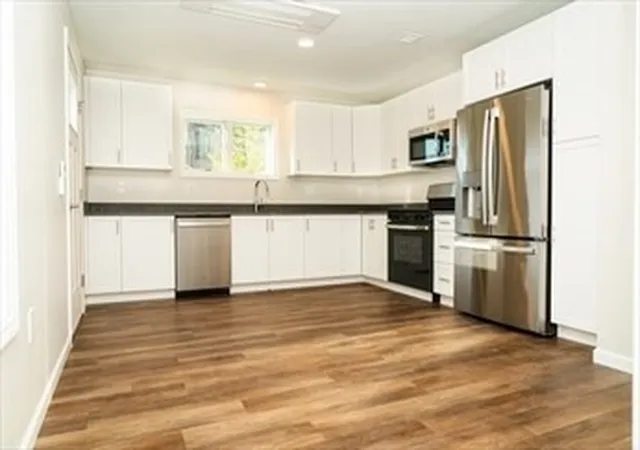 Photo 3 of Single family home for sale at 680 South E St, Holyoke, MA 01040 | MLS# 73518425 | Listing updated on 2026-05-17
