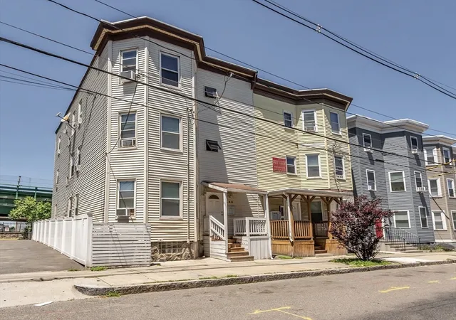 Homes for sale in Chelsea, MA | 180 Chestnut Street, Chelsea, MA 02150 | MLS# 73537163
