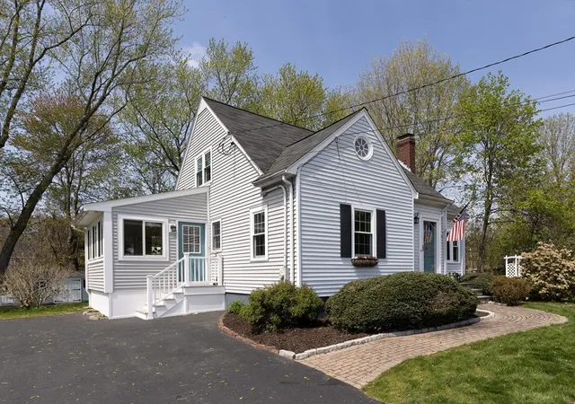 Homes for sale in Hopkinton, MA | 144 Hayden Rowe St, Hopkinton, MA 01748 | MLS# 73518792