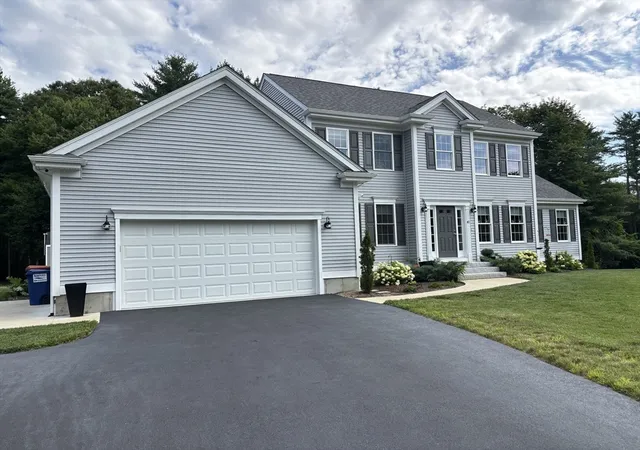 1st image of 41 Clapp Rd, Rochester, MA 02770 | MLS# 73555640