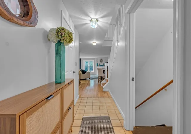 Homes for sale in Oxford, MA | 8 Woodcrest Dr #8, Oxford, MA 01537 | MLS# 73547441