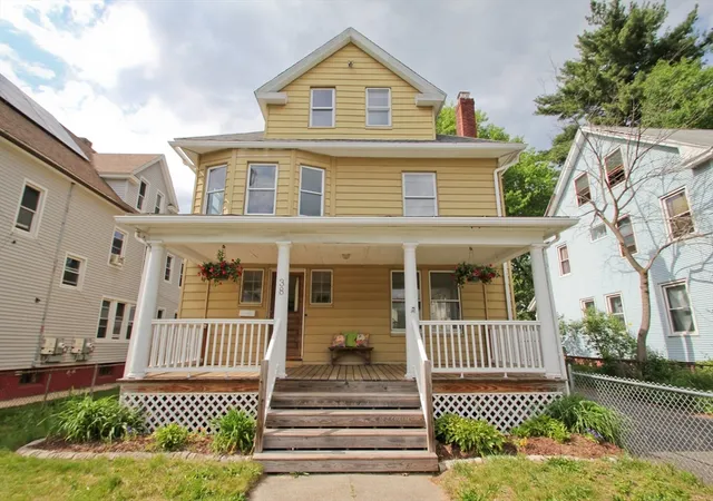 Homes for sale in Springfield, MA | 38 Virginia St, Springfield, MA 01108 | MLS# 73522108