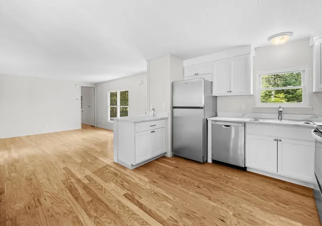 4th image of 18 Foxtail_Dr, Kingston, MA 02364 | MLS# 73534817