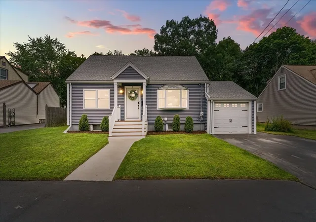 1st image of 19 W Sigourney St, Lynn, MA 01905 | MLS# 73565976