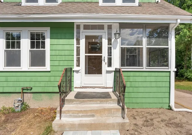 4th image of 214 Copeland St, Brockton, MA 02301 | MLS# 73542055