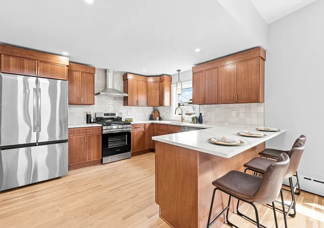 5th image of 21 Hilltop Rd, Dartmouth, MA 02747 | MLS# 73567588