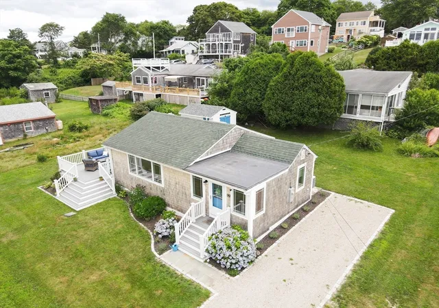 4th image of 99 Sylvia Ln, Westport, MA 02790 | MLS# 73543642