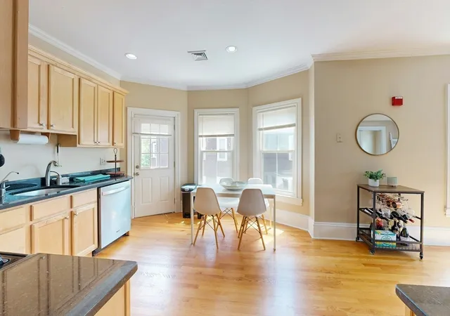 2nd image of 561 Broadway #A2, Somerville, MA 02145 | MLS# 73560683