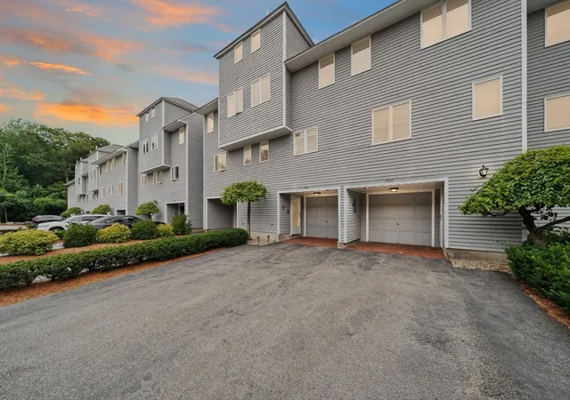 1st image of 703 Sherwood Forest Ln #703, Saugus, MA 01906 | MLS# 73555854
