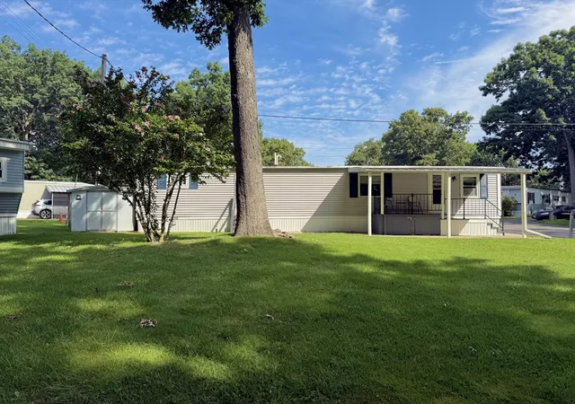 19th image of 50 Puffin Dr, Chicopee, MA 01020 | MLS# 73555179