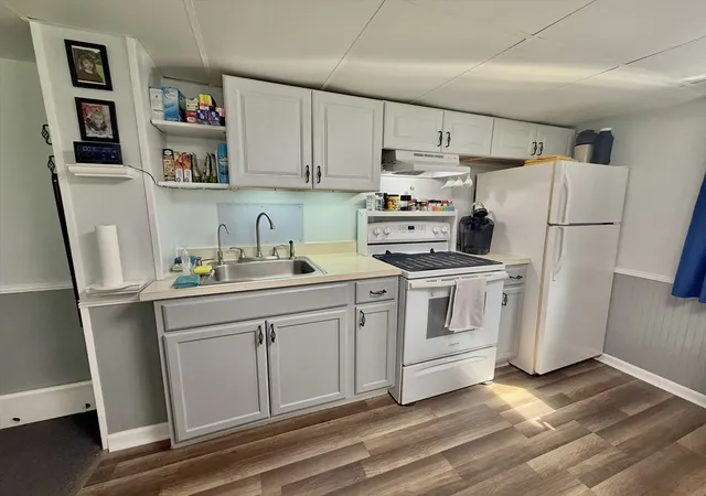4th image of 50 Puffin Dr, Chicopee, MA 01020 | MLS# 73555179