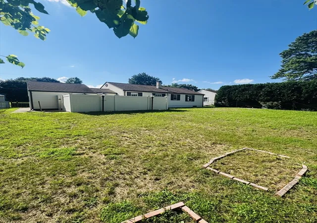 19th image of 47 Redden Rd, Springfield, MA 01119 | MLS# 73560620