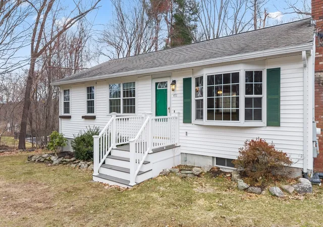 3rd image of 491 Grafton St, Shrewsbury, MA 01545 | MLS# 73493626