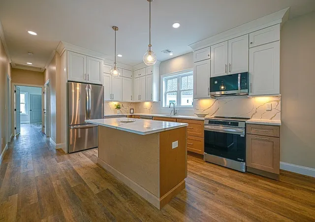 1st image of 12 Meadowview Lane #B, Salisbury, MA 01952 | MLS# 73563181