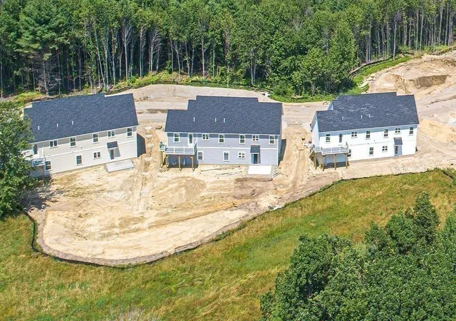 2nd image of 12 Meadowview Ln, Salisbury, MA 01952