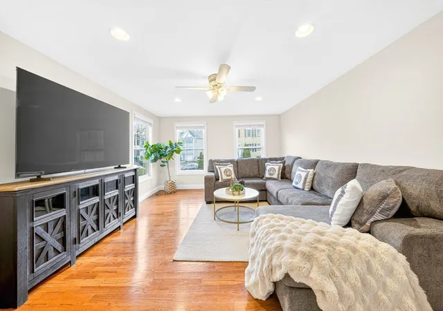 Photo 3 of Sale Pending at 40 Nile St #40, Billerica, MA 01821 | MLS# 73511009 | Listing updated on 2026-05-23
