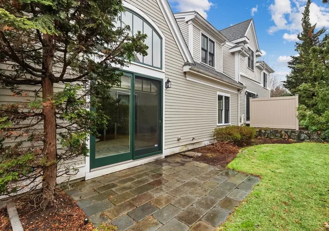 23rd image of 38 Courtyard Pl #38, Lexington, MA 02420 | MLS# 73495763