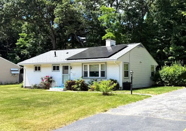 1st image of 32 Crestmont, Springfield, MA 01108 | MLS# 73537171