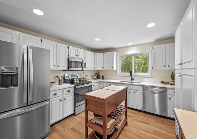 Photo 3 of Sale Pending at 19 Ridgewood Rd #19, Rockport, MA 01966 | MLS# 73560611 | Listing updated on 2026-09-18
