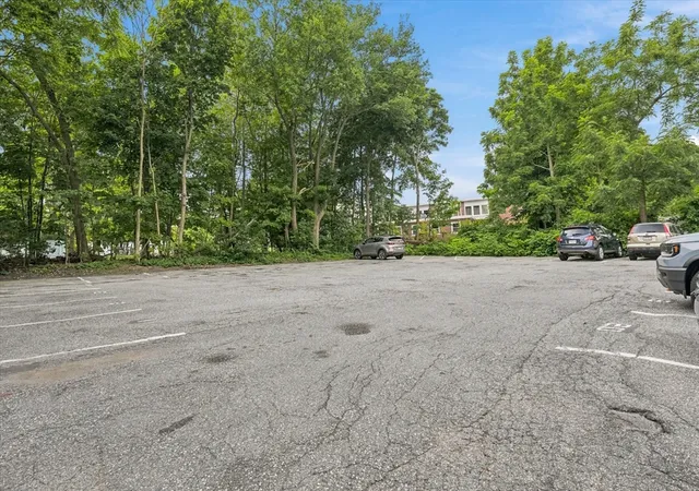 21st image of 173 Main St #3, North Andover, MA 01845 | MLS# 73556160