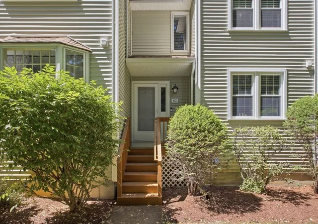 1st image of 82 Patrick Rd #82, Tewksbury, MA 01876 | MLS# 73537181