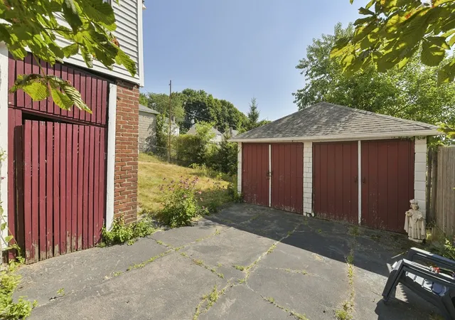 Photo 4 of Sale Pending at 30 Pleasant Hill Ave, Boston, MA 02124 | MLS# 73018889 | Listing updated on 2025-09-02