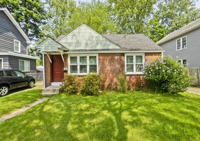 1st image of 135 Prentice, Springfield, MA 01104 | MLS# 73563475