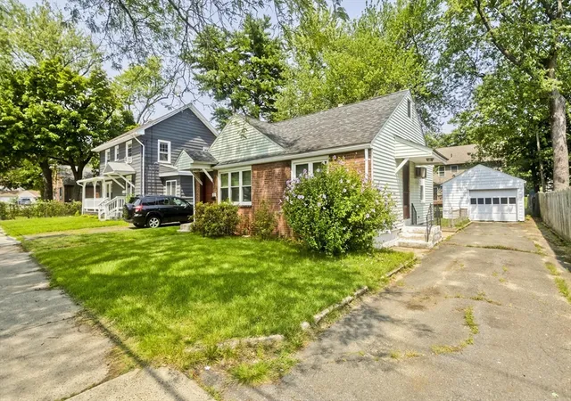 Photo 3 of Sale Pending at 135 Prentice, Springfield, MA 01104 | MLS# 73563475 | Listing updated on 2026-09-04