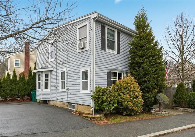 2nd image of 9 Saunders Road, Lynn, MA 01904 | MLS# 73516719