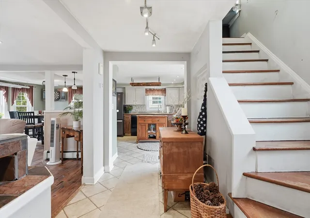 4th image of 9 Saunders Road, Lynn, MA 01904 | MLS# 73516719