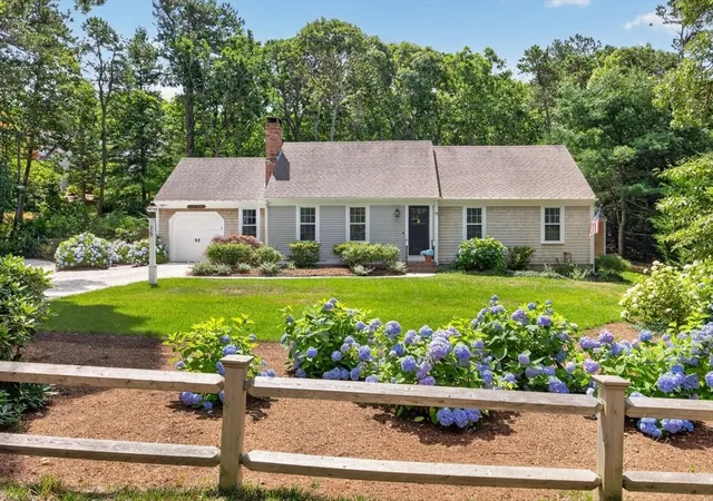2nd image of 75 Uncle Israel Rd, Orleans, MA 02653 | MLS# 73560292