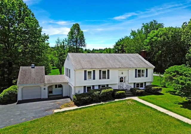 Homes for sale in Hudson, MA | 6 Philip St, Hudson, MA 01749 | MLS# 73525380