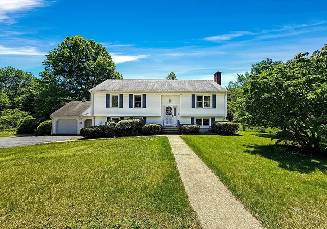 Homes for sale in Hudson, MA | 6 Philip St, Hudson, MA 01749 | MLS# 73525380