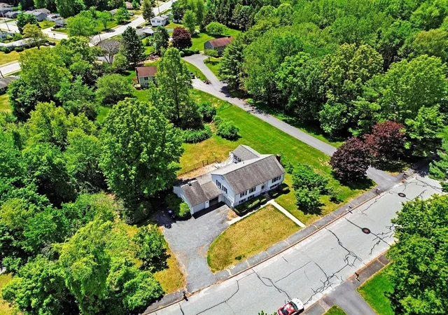 Homes for sale in Hudson, MA | 6 Philip St, Hudson, MA 01749 | MLS# 73525380