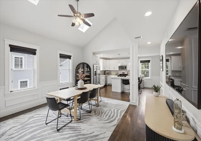 2nd image of 9 Park St, Arlington, MA 02122