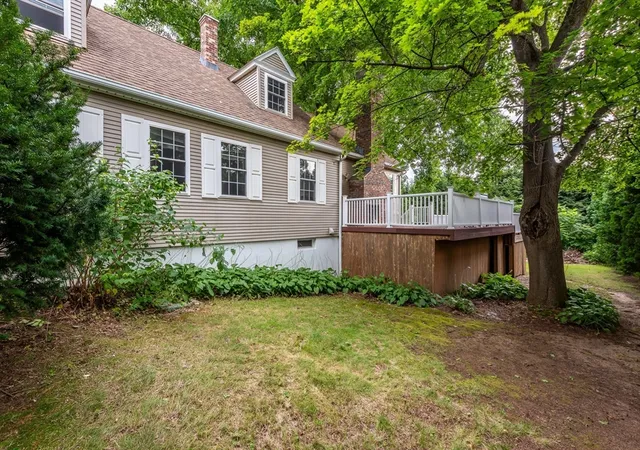 38th image of 289 Morgan St, South Hadley, MA 01075 | MLS# 73561621