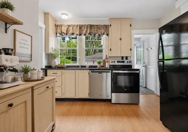 Homes for sale in South Grafton, MA | 319 Providence Rd #319, South Grafton, MA 01560 | MLS# 73528763