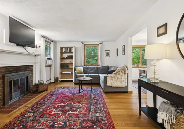 4th image of 412 Andover St, Georgetown, MA 01833 | MLS# 73559156