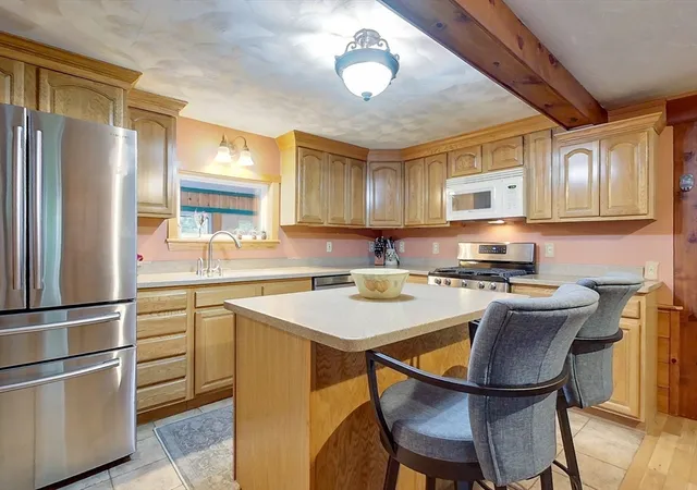 Photo 4 of Sale Pending at 173 Sherbert Rd, Ashburnham, MA 01430 | MLS# 73562511 | Listing updated on 2026-09-10