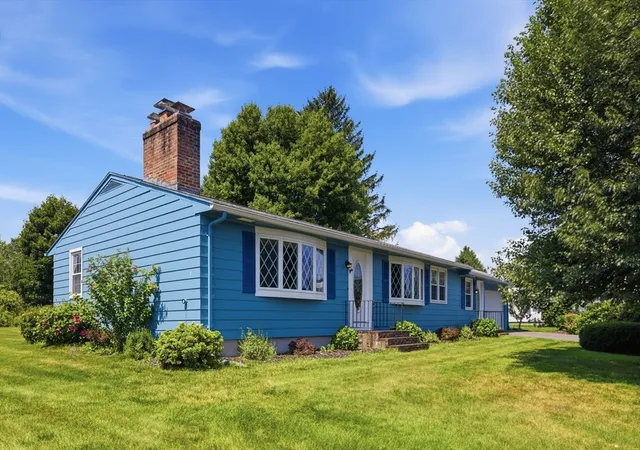 Photo 2 of Sale Pending at 159 Mountainview Rd, East Longmeadow, MA 01028 | MLS# 73555809 | Listing updated on 2026-09-18