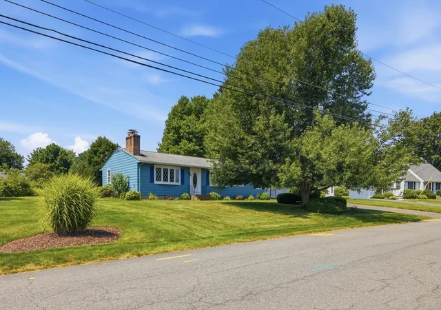 Photo 3 of Sale Pending at 159 Mountainview Rd, East Longmeadow, MA 01028 | MLS# 73555809 | Listing updated on 2026-09-18