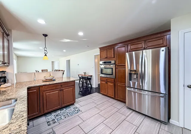 Photo 4 of Single family home for sale at 52 Phelps St, Marlborough, MA 01752 | MLS# 73568214 | Listing updated on 2026-09-13