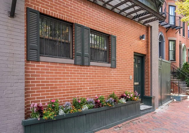 1st image of 8 Dartmouth Street #5, Boston, MA 02116 | MLS# 73561986