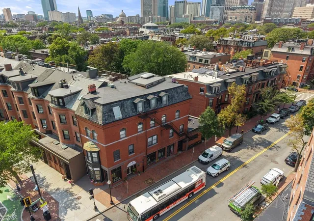 2nd image of 8 Dartmouth St, Boston, MA 02116