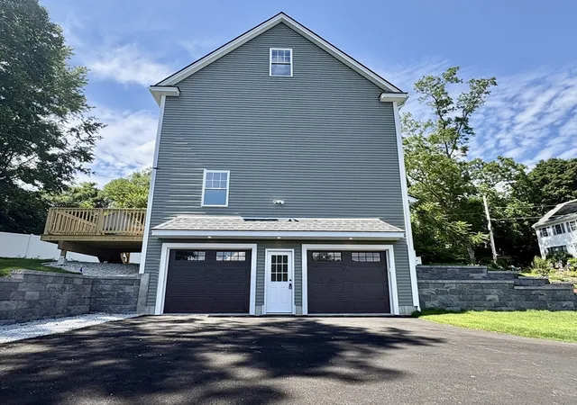 5th image of 8 Country Lane, Billerica, MA 01821 | MLS# 73524886
