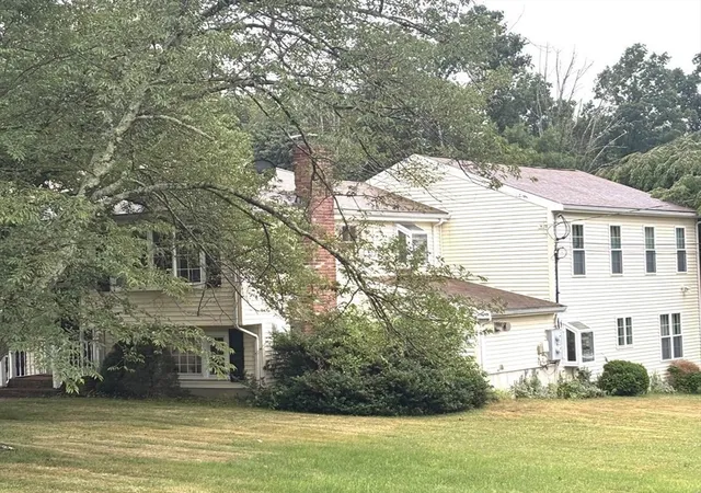 Homes for sale in North Attleboro, MA | 560 Allen Ave, North Attleboro, MA 02760 | MLS# 73546447