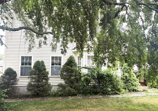 Homes for sale in North Attleboro, MA | 560 Allen Ave, North Attleboro, MA 02760 | MLS# 73546447