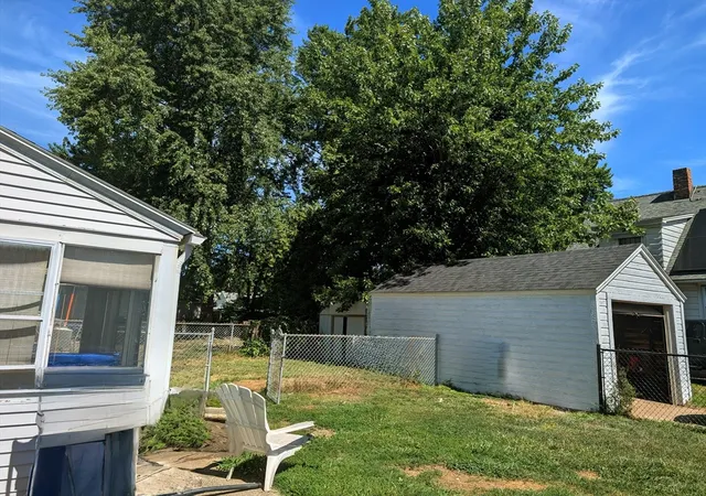Photo 3 of Single Family Residence at 61 Russell St, Springfield, MA 01104 | MLS# 73420568 | | Sold on 2025-10-15